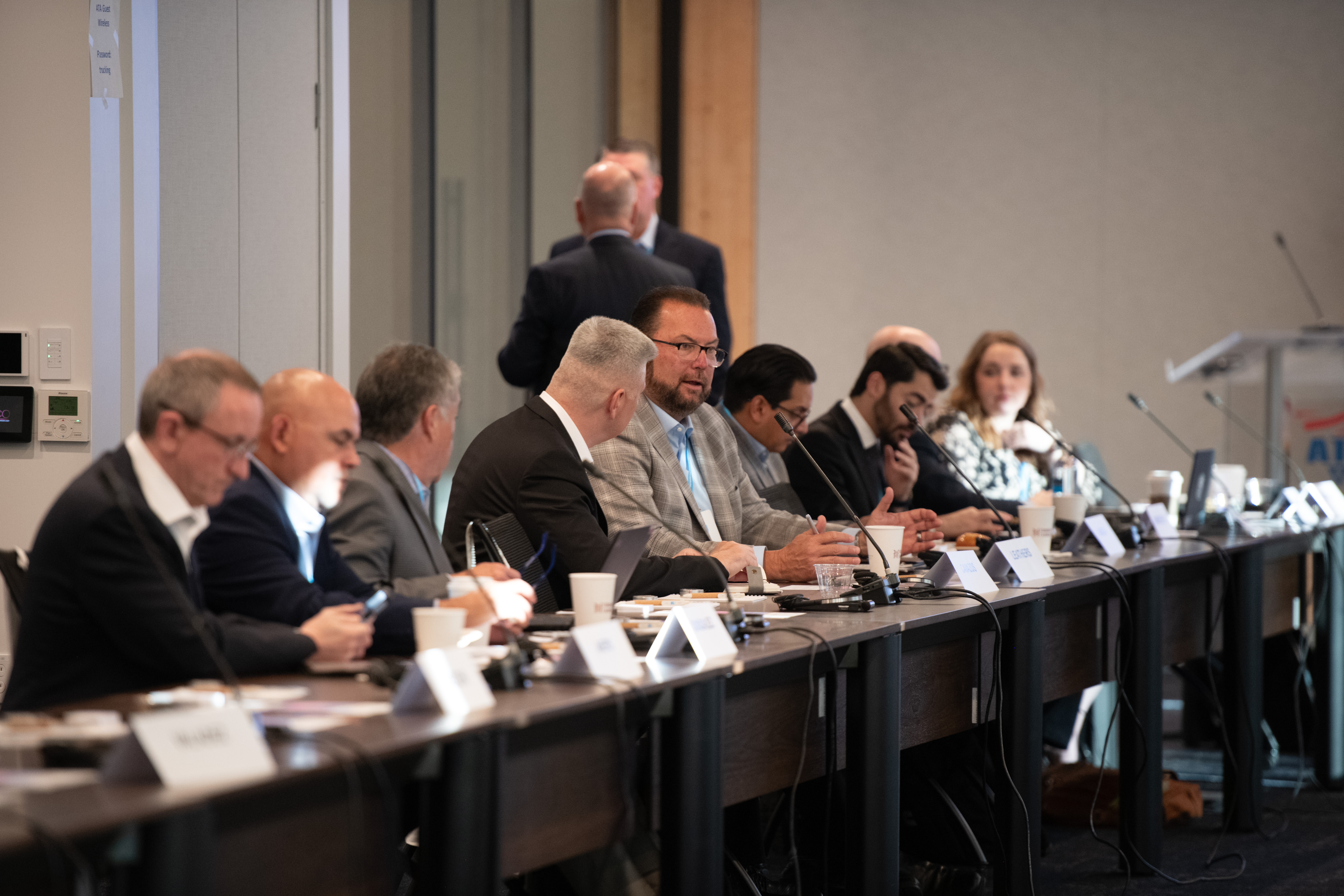 Tariffs, trade and border security top IRU North American dialogue agenda