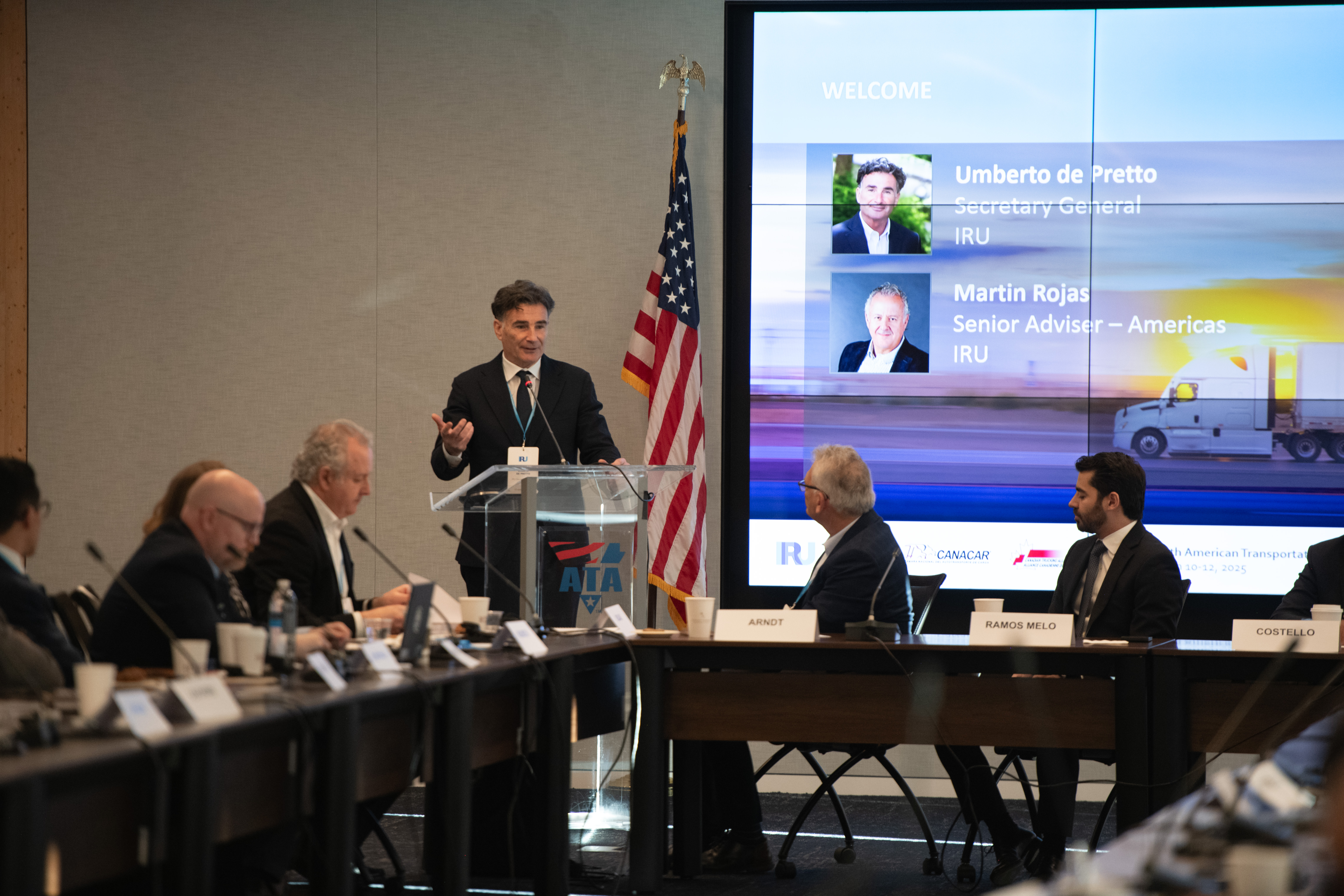 Tariffs, trade and border security top IRU North American dialogue agenda