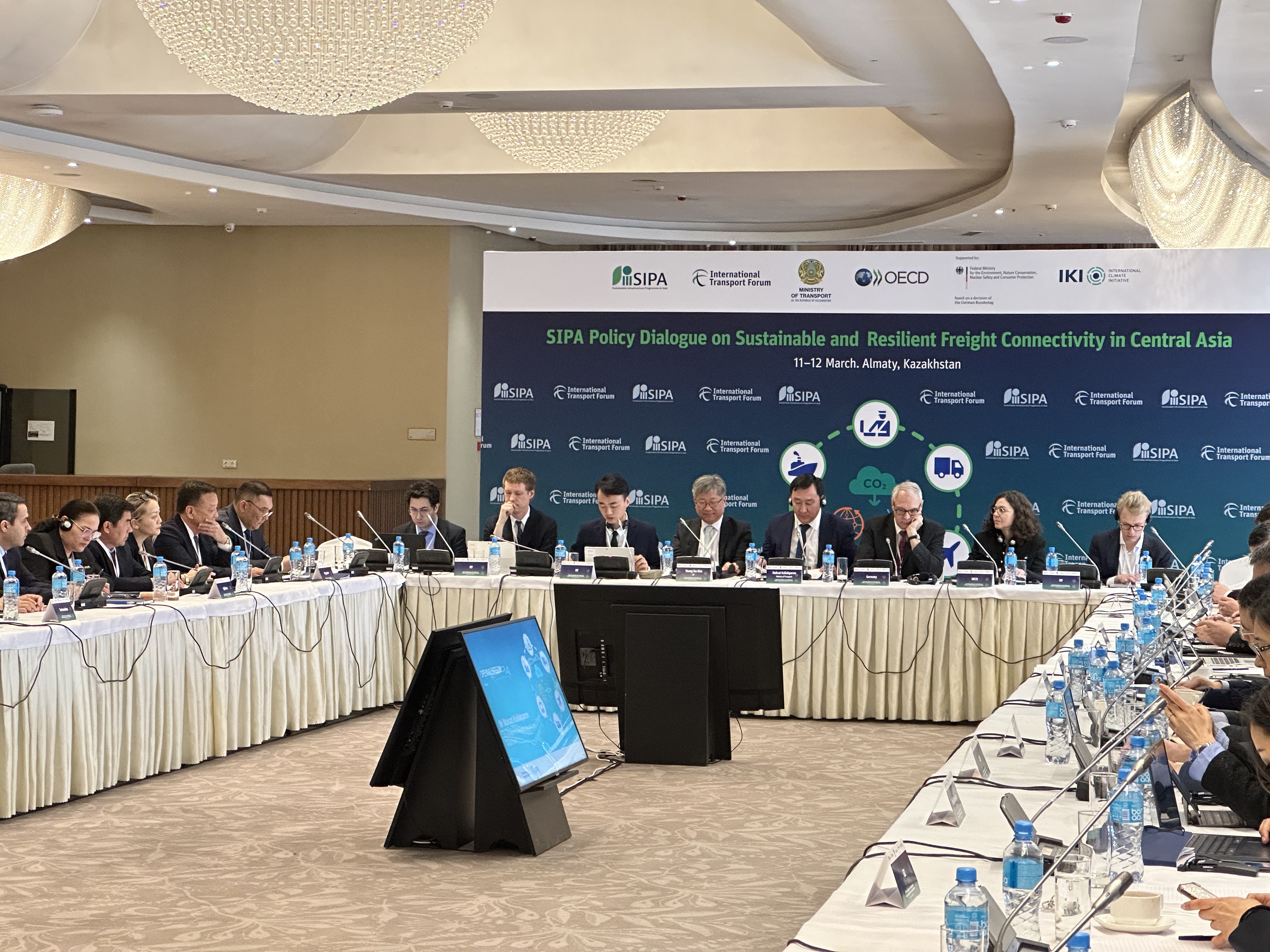 Устойчивые грузовые перевозки в Центральной Азии: единый региональный путь