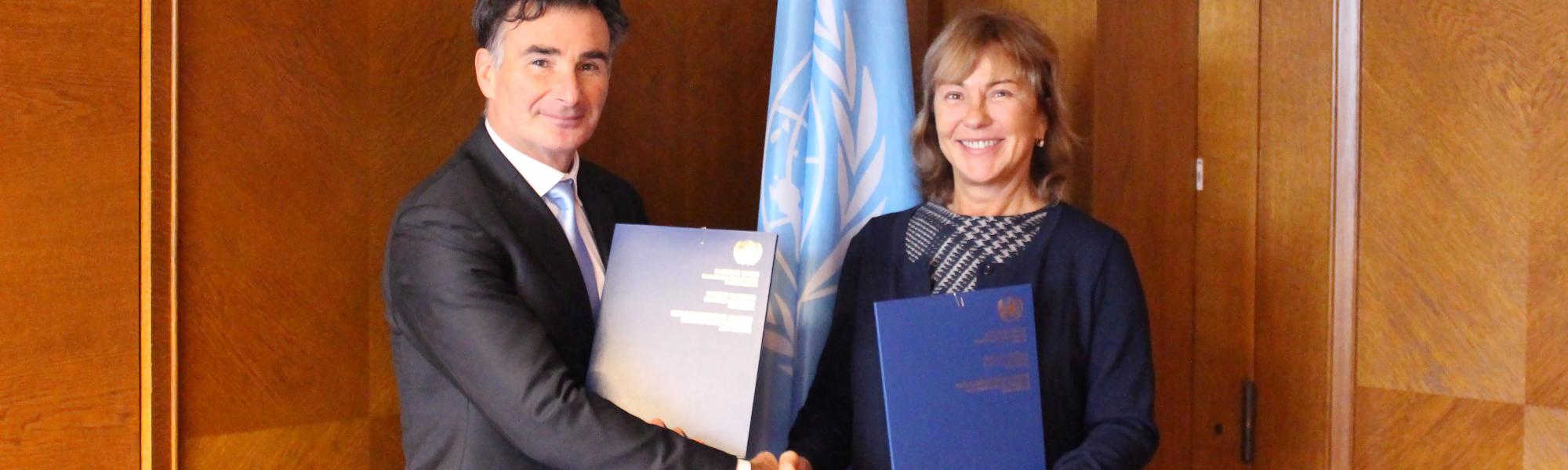 UNECE signs IRU&rsquo;s mandate to administer TIR