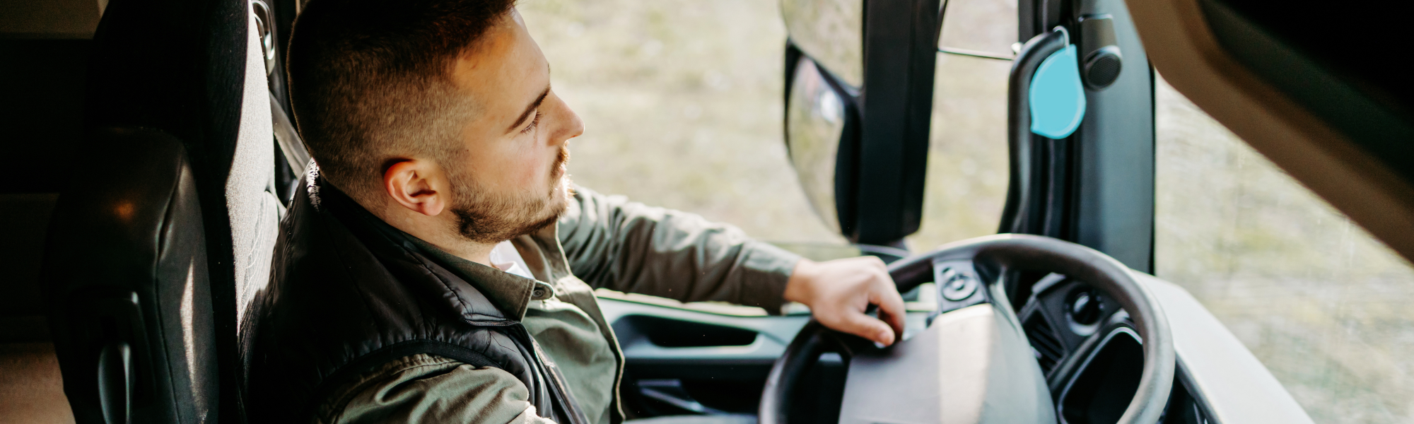 The trucking industry continues to face a chronic shortage of drivers. Together with leading transport companies, IRU unpacked key trends and solutions during its latest driver shortage webinar.