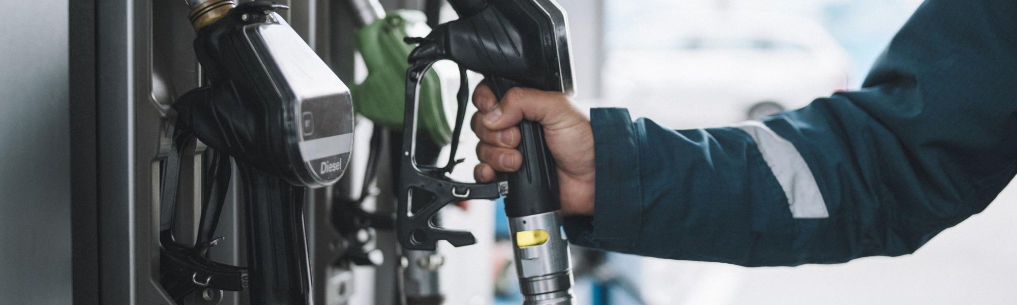 IRU backs release of oil reserves