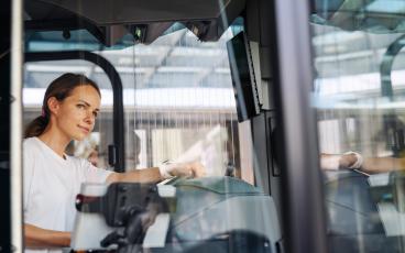 New EU driving rules open road to young, safe drivers