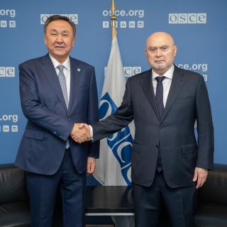 Minutes, not maps: making borders work for the Middle Corridor